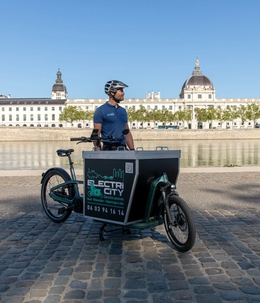 ElectriCity : votre électricien éco-mobile à Lyon, rapide et sans frais de déplacement